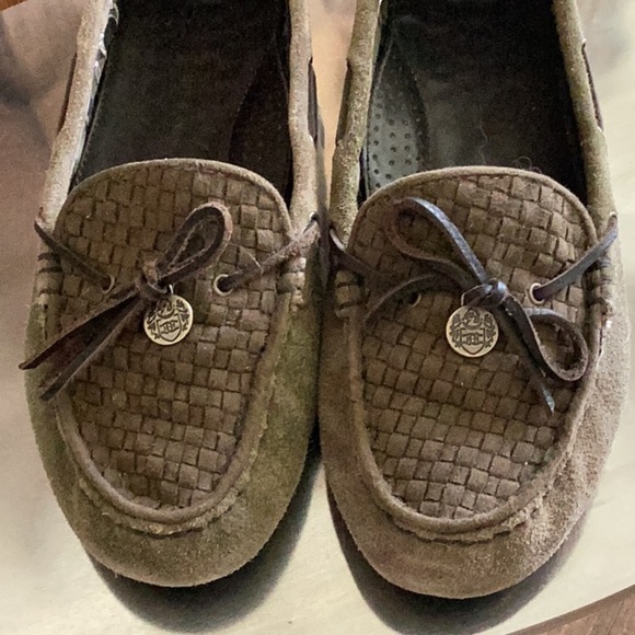 EUC Etienne Aigner Driving Moccasins - Picture 3 of 9